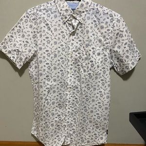 IZOD short sleeve button down shirt.